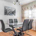 Hexham Scarborough Residence